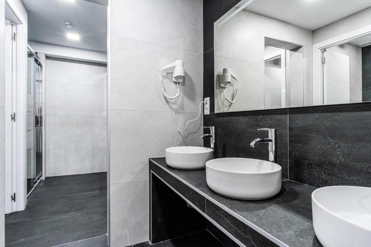 Hostel Center Мадрид Екстер'єр фото